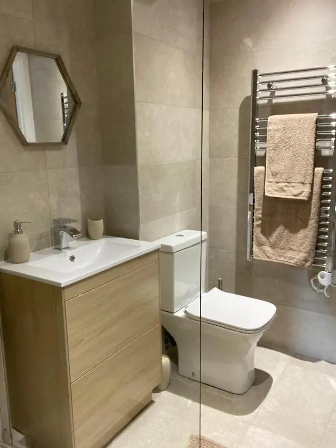 Newly Refurbished Entire Apartment - South Gosforth, Newcastle United Kingdom